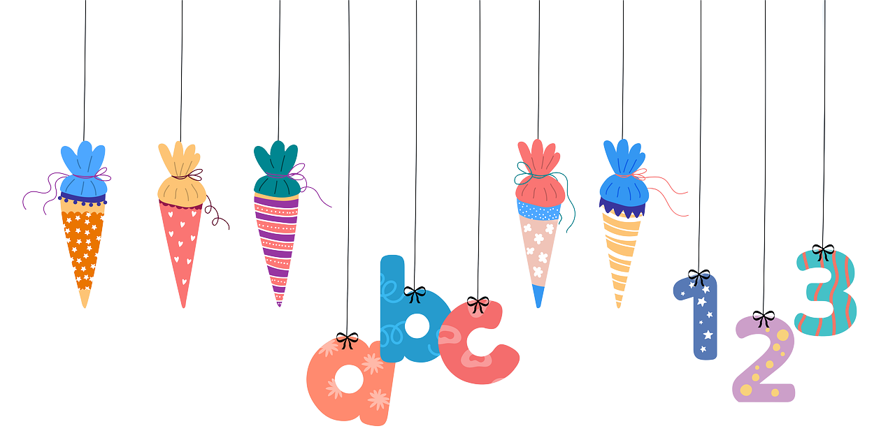 Clipart mit hängenden Schultüten und Buchstaben